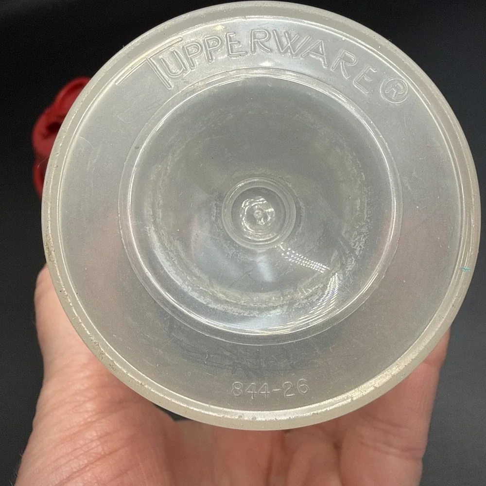 Tupperware Quick Shake 16oz 2 cup Container 844-26 Mixer Shaker‎ Red 3 Piece